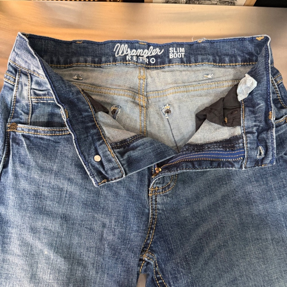 Wrangler Retro Slim Boot Jeans Mens 30x32 Medium Wash Blue Denim 10WLT7NY